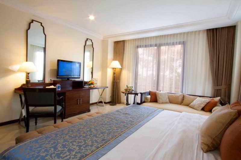 Asmila Boutique Hotel Бандунг Экстерьер фото