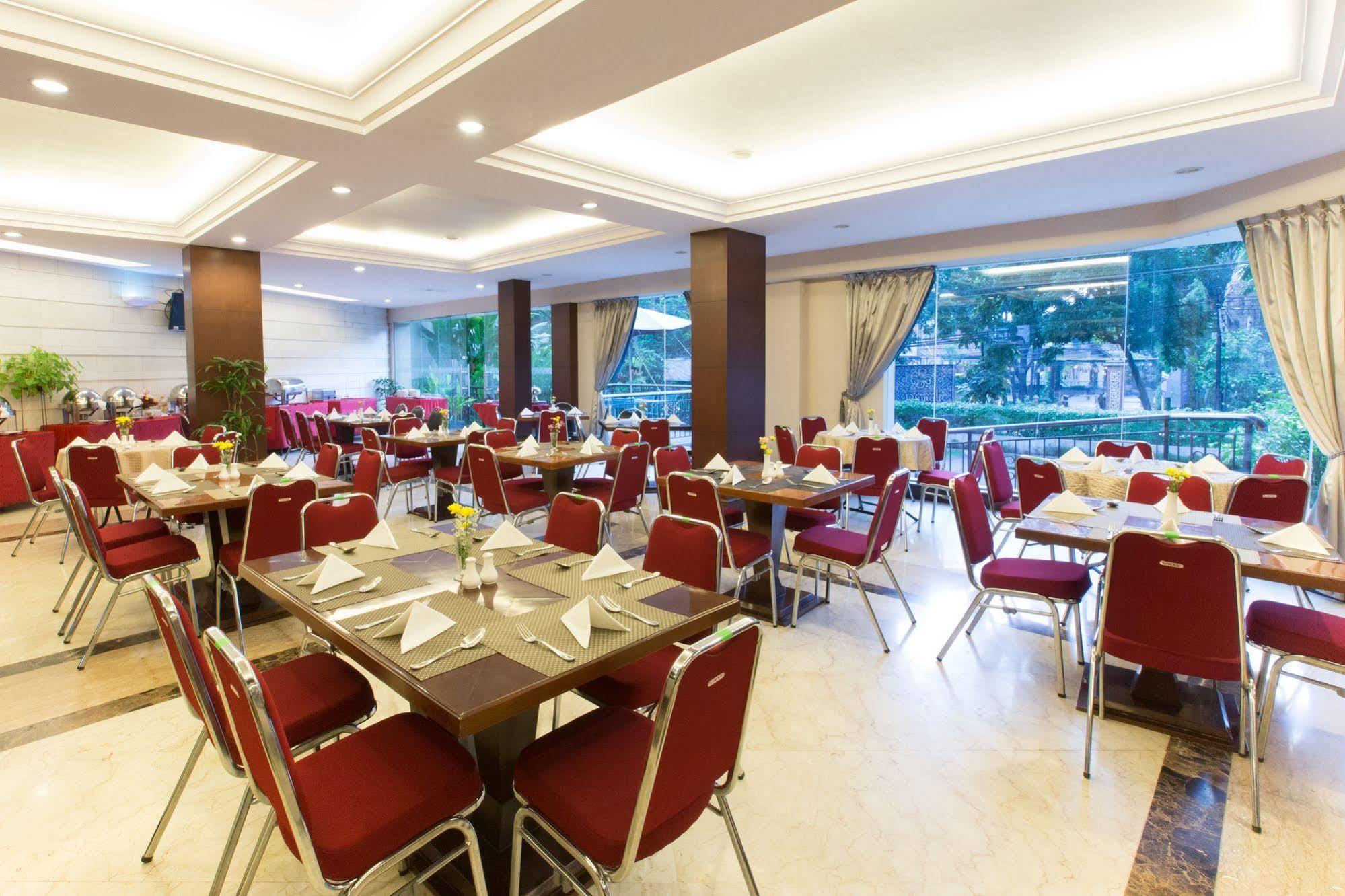 Asmila Boutique Hotel Бандунг Экстерьер фото